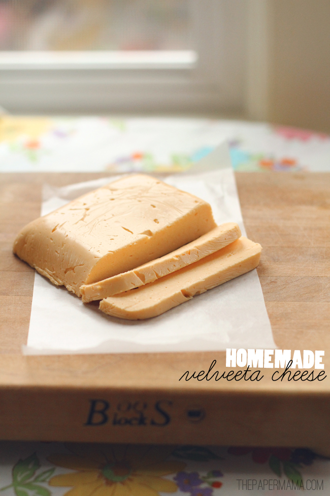 Homemade Velveeta Cheese // thepapermama.com