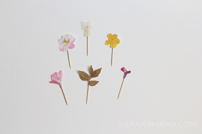 Paper Flowers Cake Decor // thepapermama.com