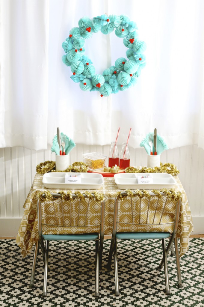 Kids Holiday Tablescape Idea