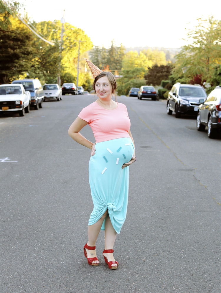 Day 5 Costume: Last Minute Pregnancy Ice Cream Cone Costume