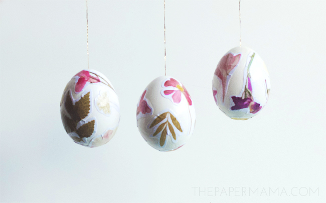 Decoupage Eggs with Free Pressed Flower Printable // thepapermama.com
