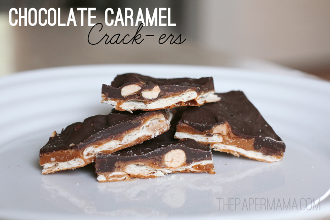 Chocolate Caramel Crack-ers // thepapermama.com