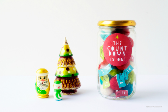 I love this cute daily activities "advent in a jar" diy, from Poppytalk.