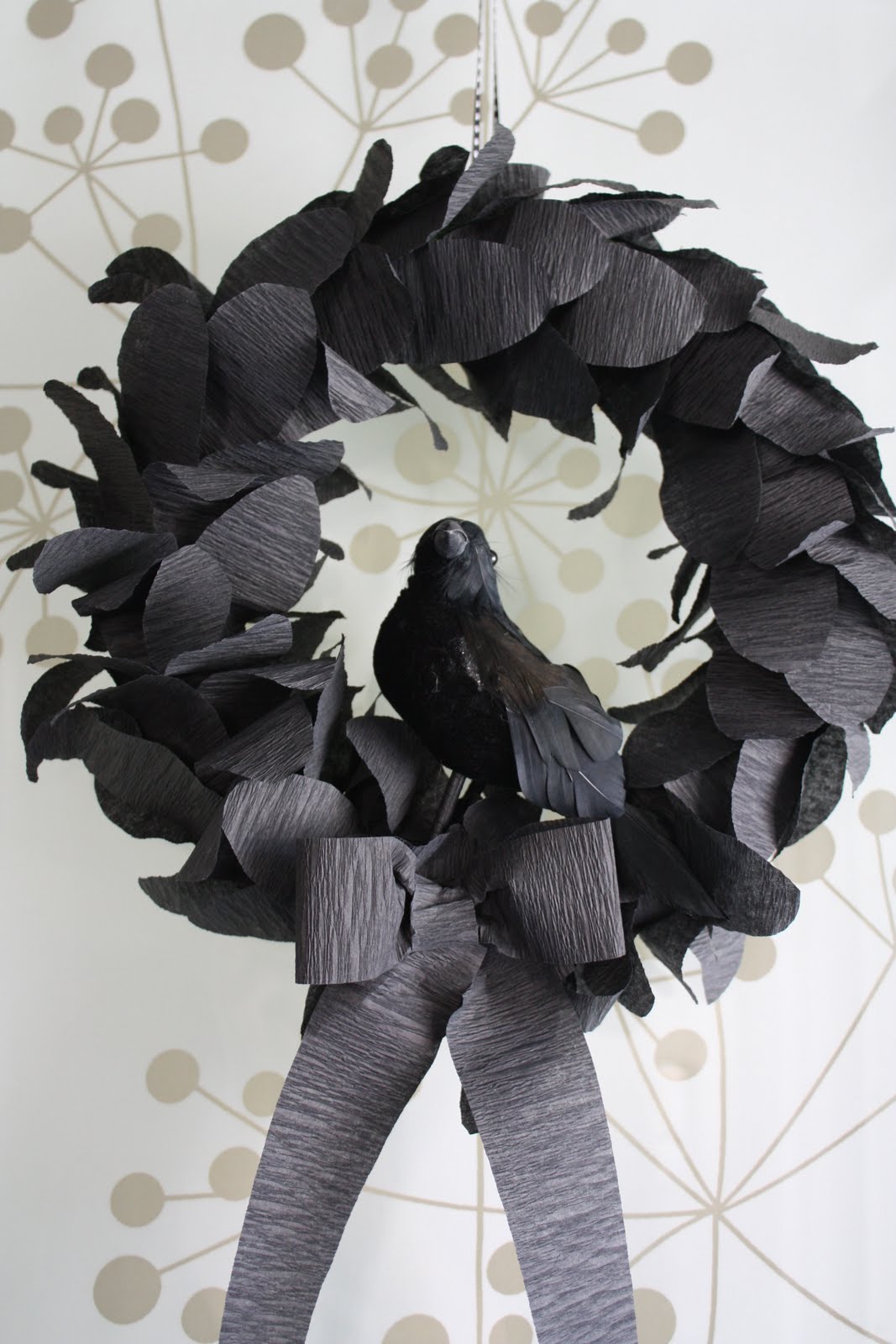 I really think I'll be making this Nevermore wreath this year, I love it. On Katydid and Kid. 